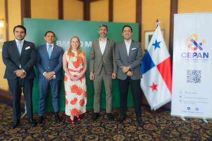 lvaro Gavilánez, presidente ejecutivo de la CEPAN; Hugo Vargas, presidente de la Cámara de Comercio de Manta; María Isabel Espinosa, presidenta del Directorio de la CEPAN; Francisco Briones, líder del Área de Economía y Transformación Empresarial de Andersen Ecuador; y Marcos Miranda, presidente del Directorio de Banco Manabí.