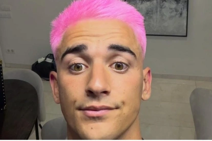 Gavi con su nuevo look.