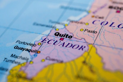 Ecuador y Colombia buscan fortalecer la cooperación en seguridad y comercio.