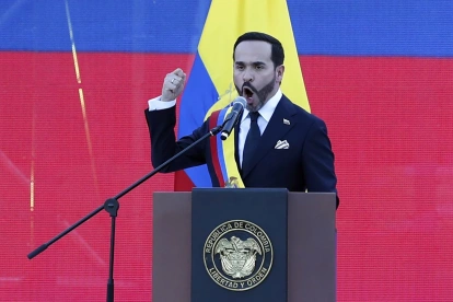 El presidente de Colombia, Abelardo de la Espriella, habla durante su primer discurso como mandatario este viernes 7 de agosto.
