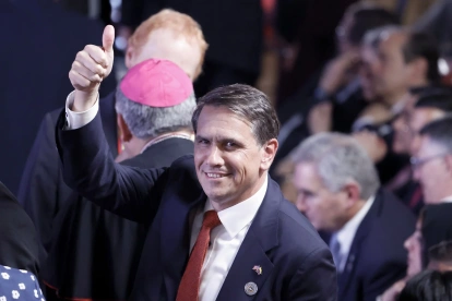 El nuevo fiscal general de Estados Unidos, Todd Blanche, asistió a la ceremonia de investidura del presidente electo de Colombia, Abelardo de la Espriella, en Cali.