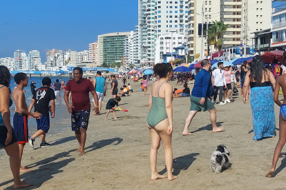 Los balnearios de la provincia de Santa Elena lucieron con gran presencia de turistas por el feriado de agosto