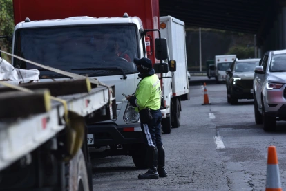 Desde enero de 2026, el transporte pesado tiene restricciones para circular por la Ruta Viva y la av. Simón Bolívar.
