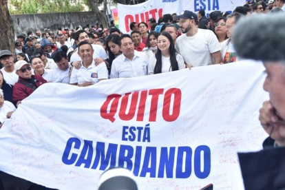 La alianza entre Unidad Popular, el correísmo y el Partido Socialista inscribió a Pabel Muñoz como candidato a la reelección para la Alcaldía de Quito.