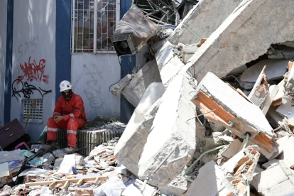 Las construcciones vulnerables e informales son uno de los factores que incrementan el riesgo ante un terremoto de gran magnitud en Ecuador.