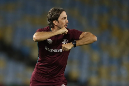 Zubeldía, con la camiseta de Fluminense, afronta uno de los grandes desafíos de su carrera como entrenador