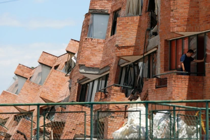La destrucción de viviendas y edificios evidencia la magnitud del terremoto que golpeó principalmente a Chocó, Valle del Cauca, Risaralda y Caldas.