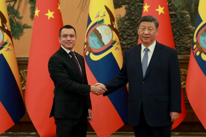 El presidente Noboa y su homólogo de China, Xi Jinping, en una gira de 2025.