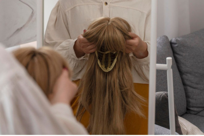 Usar pelucas de forma inapropiada podría generar daño al cabello.
