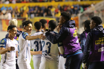 Liga de Quito festejó en el estadio Gonzalo Pozo al vencer a Aucas.