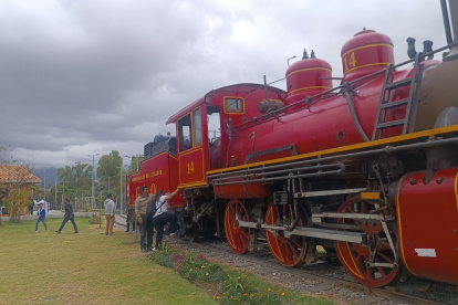 La locomotora se encuentra en el parque del Ferrocaril, en el sur de Cuenca.