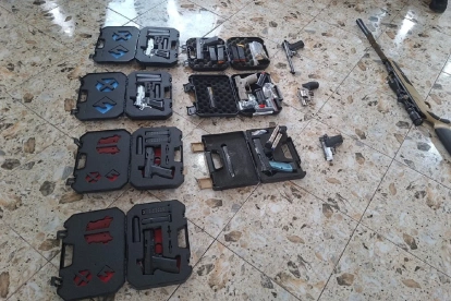 Operativo en Santo Domingode los Tsáchilas frena el traslado de un arsenal de armas y municiones