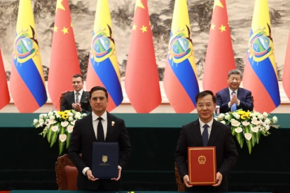Autoridades de Ecuador y la República Popular China durante la firma de acuerdos que fortalecen la cooperación y trabajo conjunto.