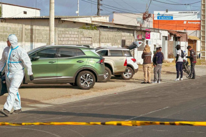 Un funcionario de la Fiscalía de Salinas fue asesinado la mañana de el lunes 17 de agosto de 2026, en un ataque armado registrado en los exteriores de la institución.