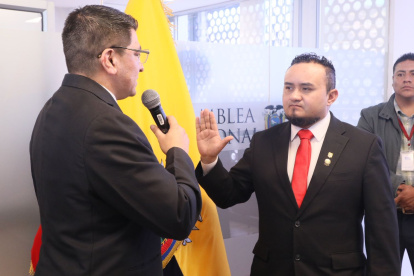 Cristian Benavides, asambleísta independiente por Carchi, es el nuevo presidente de la Comisión de Gobiernos Autónomos de la Asamblea Nacional del Ecuador.