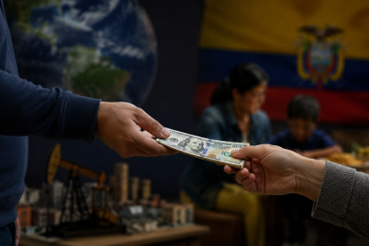 Las remesas enviadas por los ecuatorianos en el exterior se han convertido en un soporte clave para la economía nacional y los hogares.