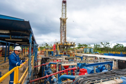 Hoy el precio internacional del petróleo bajó.