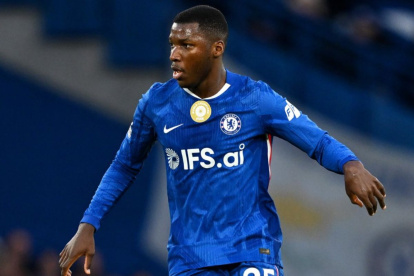 Moisés Caicedo, el volante ecuatoriano, es una de las figuras de Chelsea.