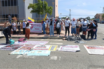 Los protestantes pedían que se les permita visitar a sus familiares recluidos en la cárcel del Encuentro.