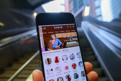 La página de la empresa Shein en un celular.