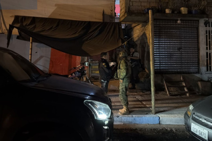 Alias Charlotte fue aprehendido en Guayaquil por presuntos vínculos con Los Tiguerones.