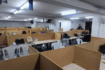Oficina donde funcionaba un call center de extorsión.