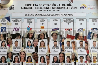 Papeleta generada con IA, para simbolizar que algunas mujeres son relleno en las listas.