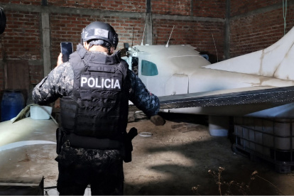 Policía detuvo a 24 personas en operativos contra Los Lobos y Los Choneros en Ecuador.