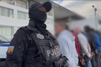 Operativo Apolo dejó 27 detenidos en Quito por robos, drogas y armas.