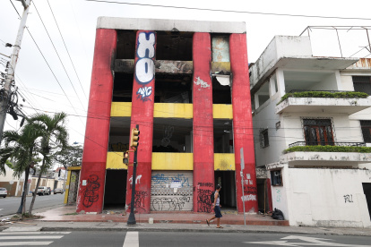 Un inmueble ubicado en las calles José Mascote y Piedrahíta ha sido desmantelado de forma progresiva por delincuentes.