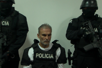 José Serrano llegó a Guayaquil para después ser trasladado a la Cárcel del Encuentro en Santa Elena.