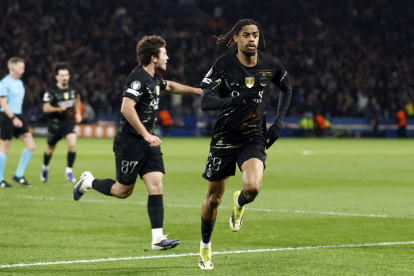 Barcola dejó el PSG para fichar por el Liverpool.