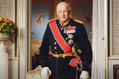 El rey Harald de Noruega, quien falleció viernes 28 de agosto de 2026, padecía una anemia hemolítica.