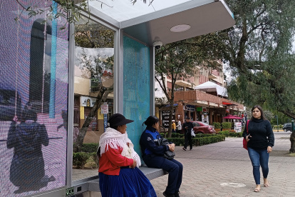 Seis rutas de transporte urbano amplian su horario y aumentan el número de frecuencias desde este martes.