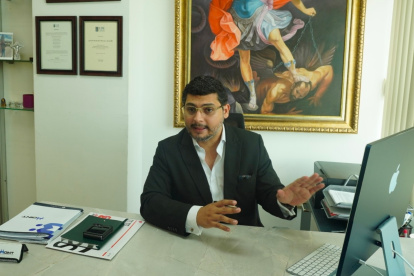 La presencia digital influye cada vez más en las decisiones de compra de los consumidores.