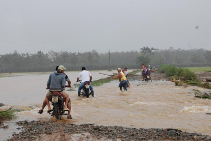 Hoy el riesgo por el fenómeno de El Niño vuelve a concentrarse especialmente en la Costa. Guayas, Los Ríos, Manabí, El Oro y Esmeraldas, con extensas zonas vulnerables a inundaciones.