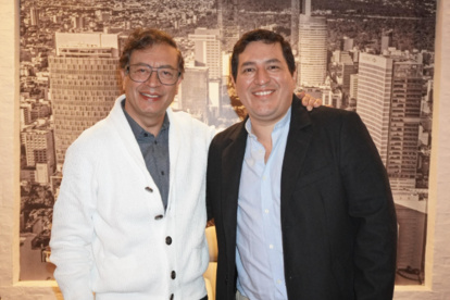 Gustavo Petro y Andrés Aráuz se reunieron en Ciudad de México.
