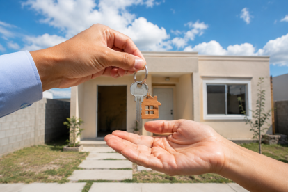 El bono Yapa pa tu casa contempla un subsidio de hasta $10.000 para facilitar el acceso a una primera vivienda en Ecuador.