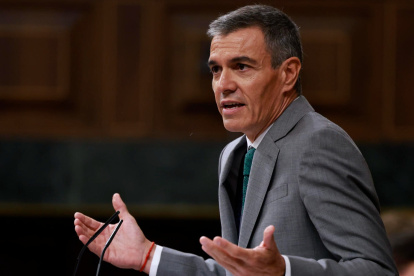 El presidente del Gobierno español, Pedro Sánchez, comparece ante el Congreso de los Diputados para informar sobre la gestión de la crisis migratoria en Ceuta el 03 de septiembre de 2026.
