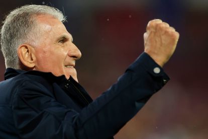 Imagen en la que puede verse al seleccionador de Ghana, Carlos Queiroz, durante el Mundial de Estados Unidos, México y Canadá.