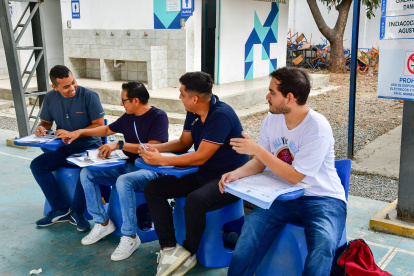 El CNE prepara a los miembros de las Juntas Receptoras del Voto para cumplir sus funciones durante las elecciones.