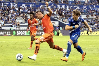 Emelec visita a Libertad en la fecha 28 de la LigaPro 2026.