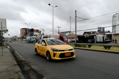 El gremio del taxismo en Cuenca ha anunciado un posible cambio del sistema de combustión de gasolina a GLP.
