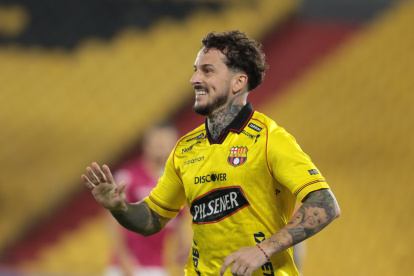 Darío Benedetto anotó el gol del triunfo de Barcelona SC ante Independiente del Valle.