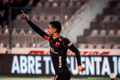 Juan Rodríguez y su gol en Ambato, Liga de Quito ganó 3-1 a Técnico U.