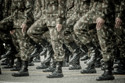 Militares y policías podrán actuar bajo nuevas reglas de apoyo complementario contra la delincuencia y el crimen organizado en Ecuador.
