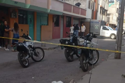 De acuerdo con los reportes iniciales, un familiar del uniformado señaló que el hombre habría disparado contra Ávila y posteriormente contra sí mismo.