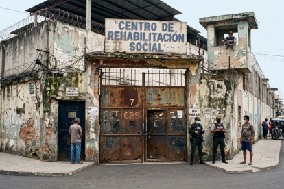 El uso de eufemismos en Ecuador altera el lenguaje para disfrazar realidades complejas.