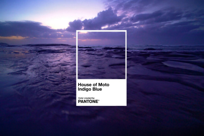 House of Moto Indigo es el nuevo color global de Motorola, desarrollado junto a Pantone.