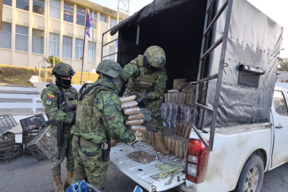 Los militares decomisaron media tonelada de marihuana que presuntamente era trasladada hacia la Costa.